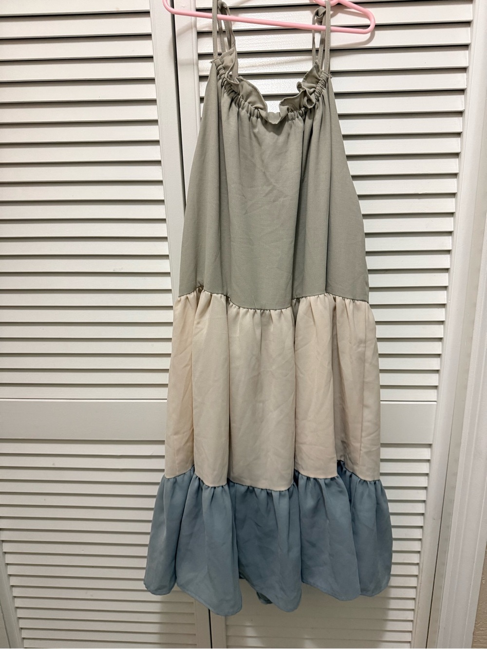 Hayden Tiered A-Line dress in Sage, Cream & Dusty Blue size medium